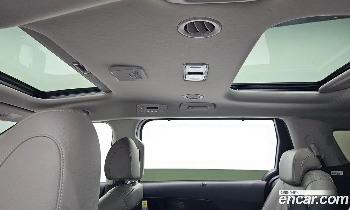 Kia Carnival 2025 2.2 автомат (гидро), фото 25 Kia Carnival 2025 2.2 автомат (гидро), фото 25