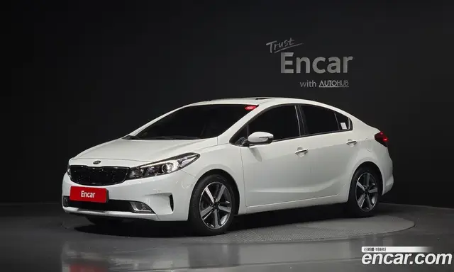 Kia K3, 2017, 27 940 км