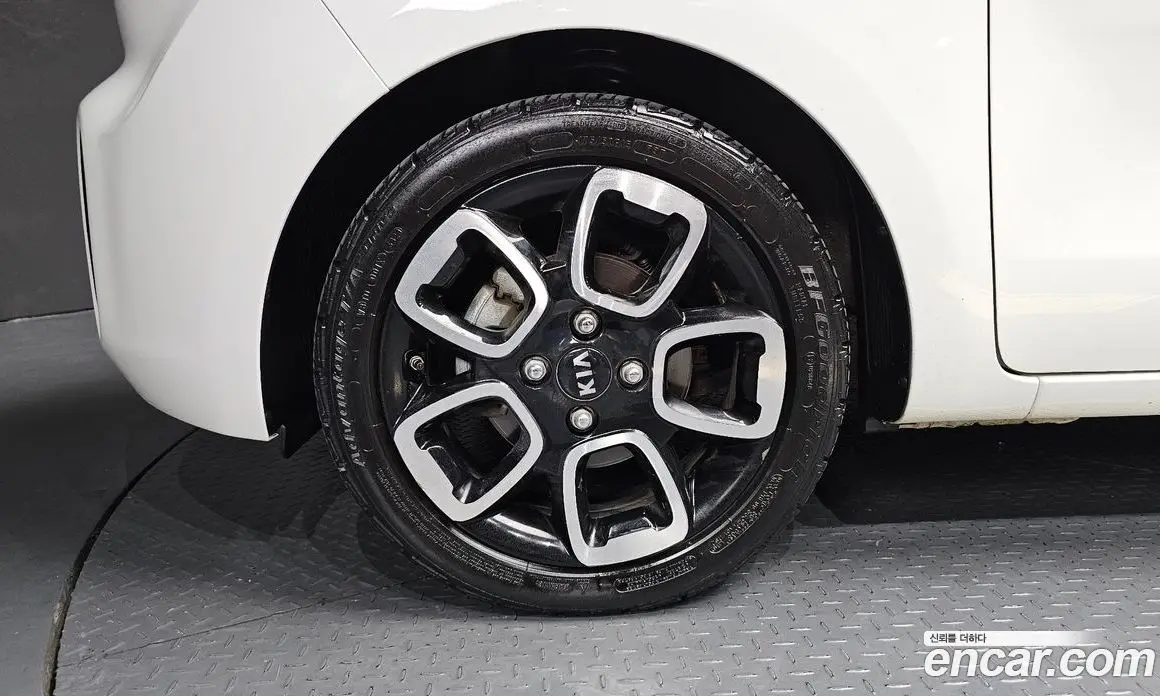 Kia Ray 2018 1.0 автомат (гидро), фото 5