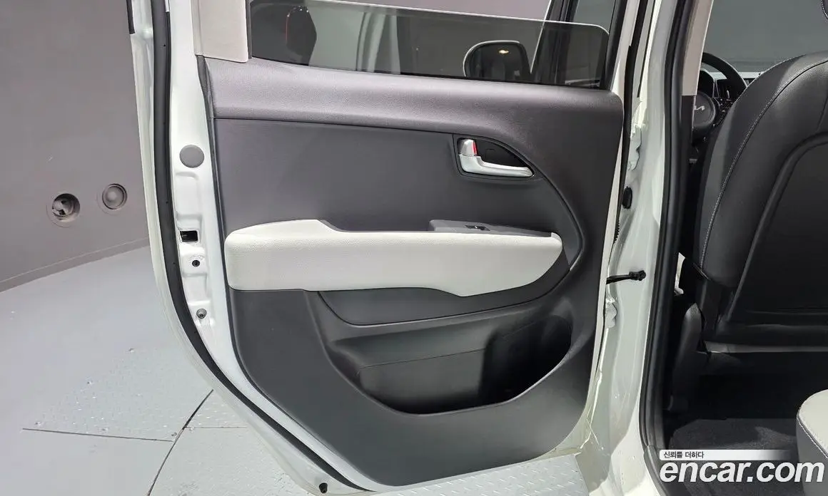Kia Ray 2024 1.0 автомат (гидро), фото 15 Kia Ray 2024 1.0 автомат (гидро), фото 15