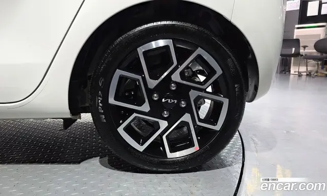 Kia Ray 2024 1.0 автомат (гидро), миниатюра 7 Kia Ray 2024 1.0 автомат (гидро), миниатюра 7