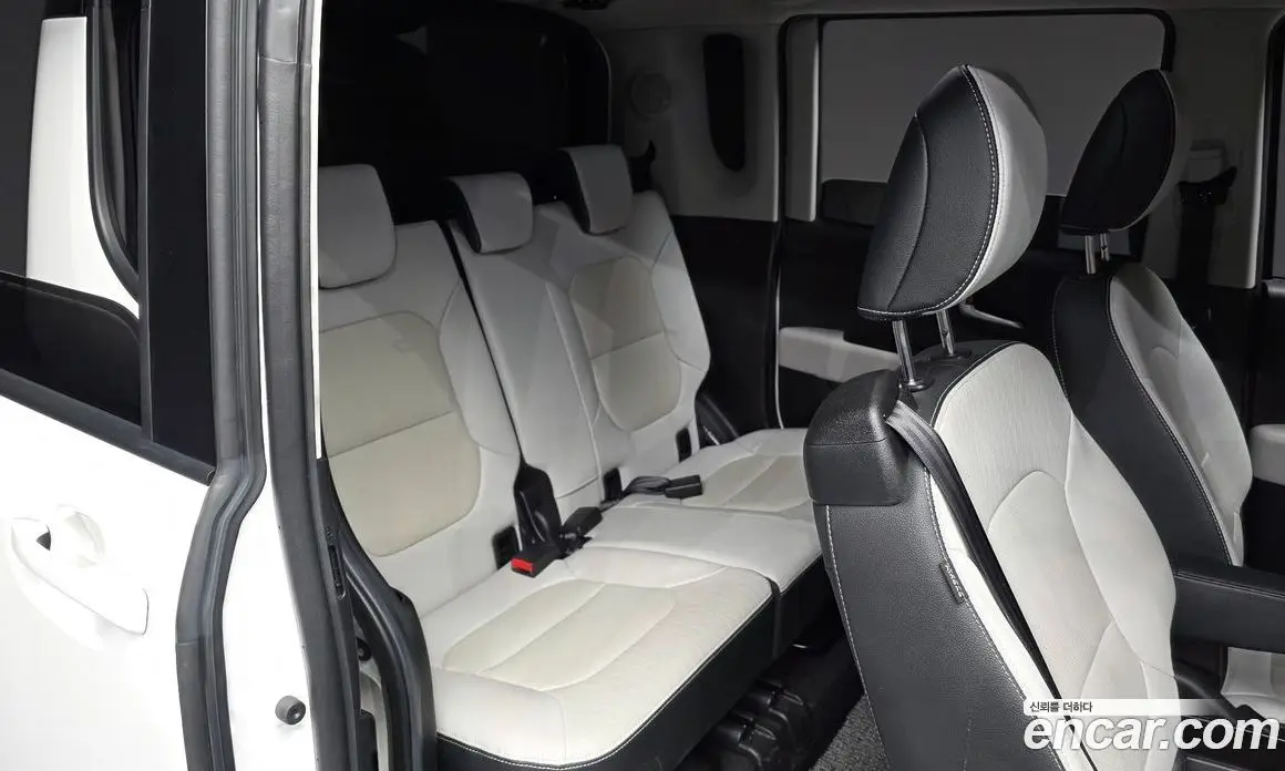 Kia Ray 2024 1.0 автомат (гидро), фото 18