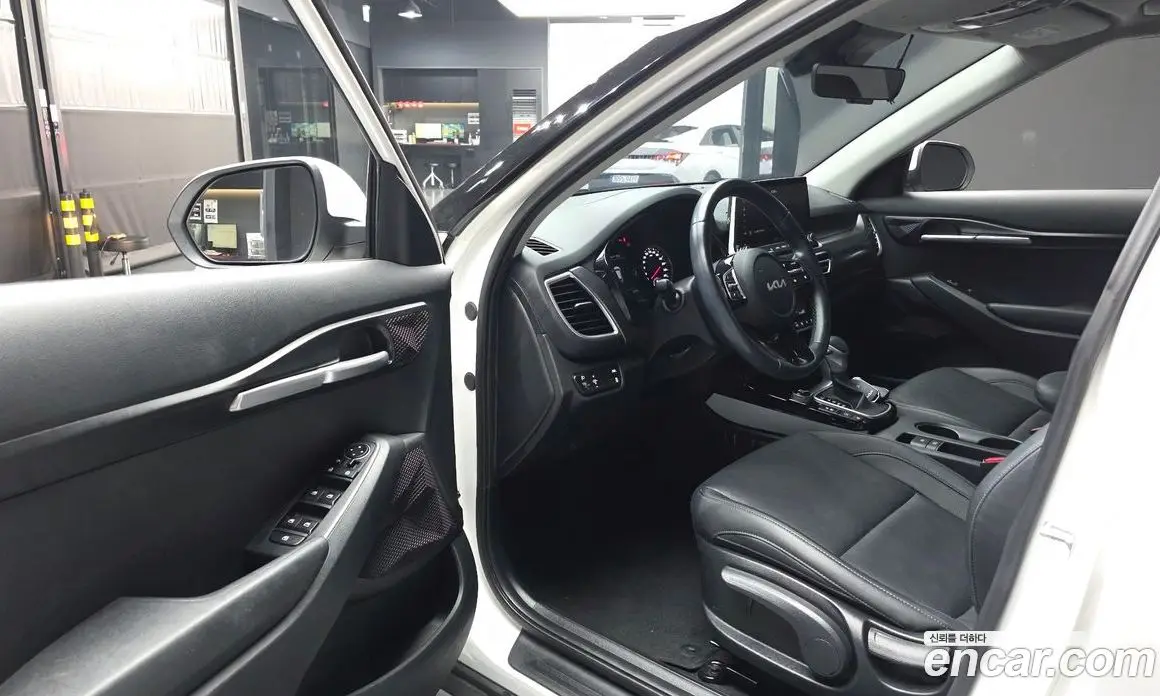 Kia Seltos 2022 1.6 автомат (гидро), фото 13 Kia Seltos 2022 1.6 автомат (гидро), фото 13