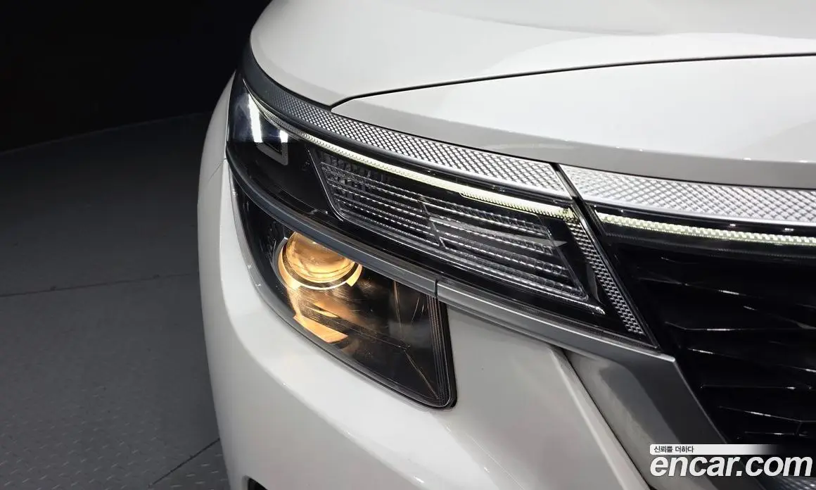 Kia Seltos 2022 1.6 автомат (гидро), фото 8 Kia Seltos 2022 1.6 автомат (гидро), фото 8
