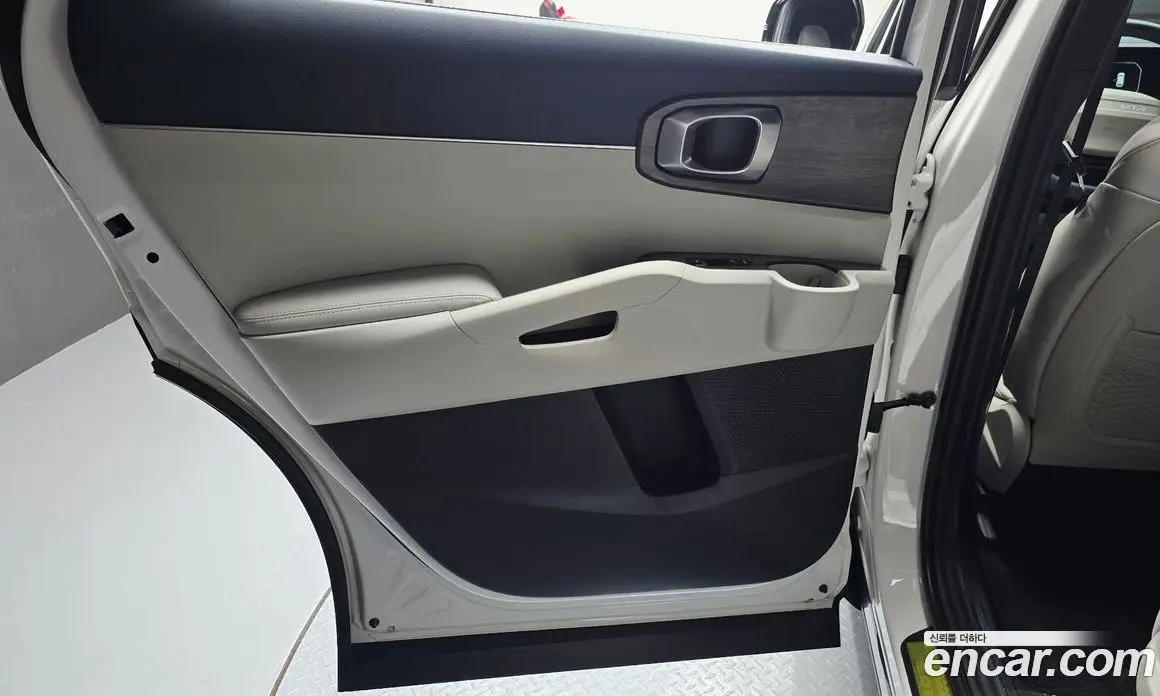 Kia Sorento 2025 1.6 автомат (гидро), фото 15 Kia Sorento 2025 1.6 автомат (гидро), фото 15
