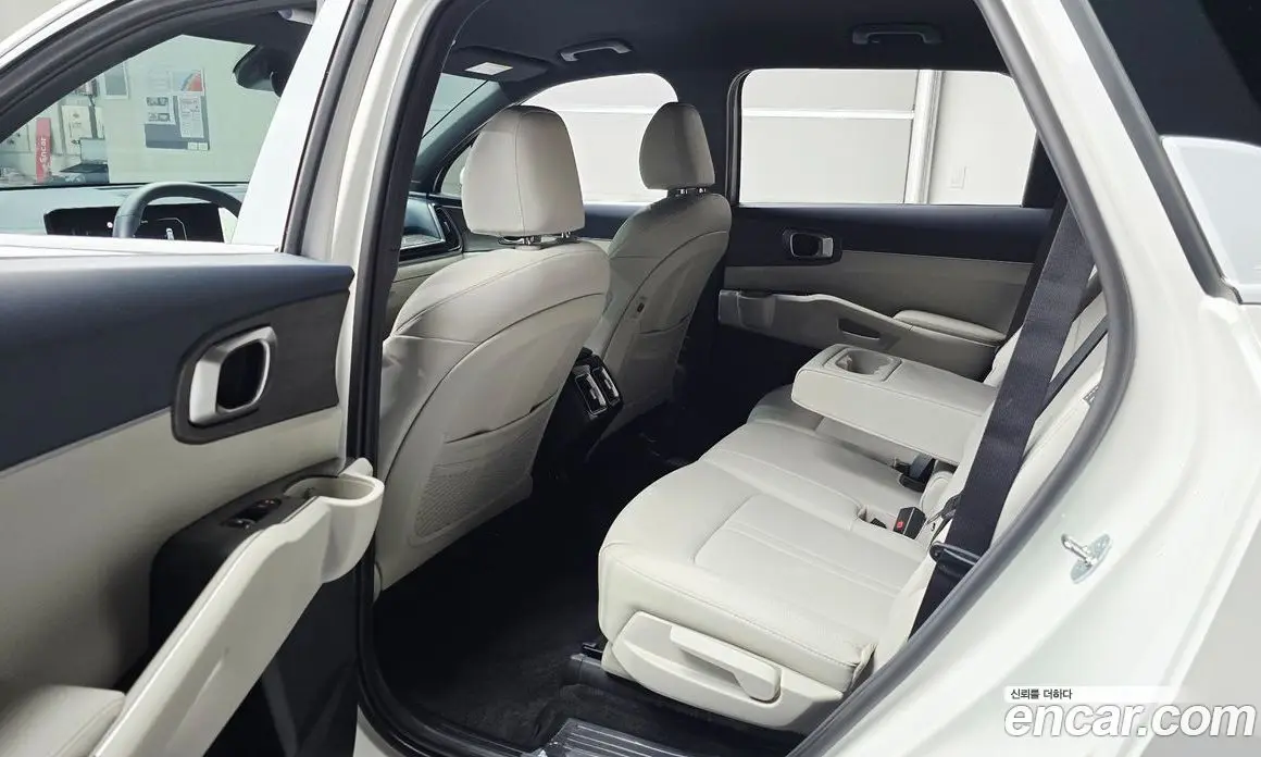 Kia Sorento 2025 1.6 автомат (гидро), фото 17 Kia Sorento 2025 1.6 автомат (гидро), фото 17