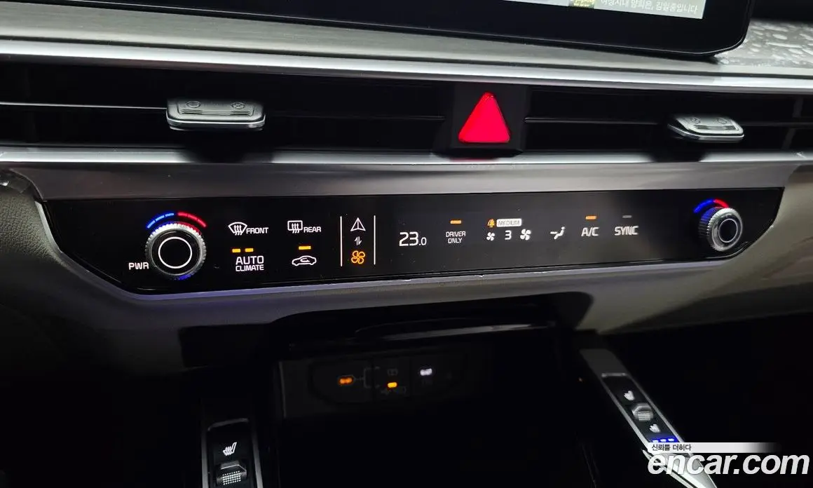Kia Sorento 2025 1.6 автомат (гидро), фото 32 Kia Sorento 2025 1.6 автомат (гидро), фото 32