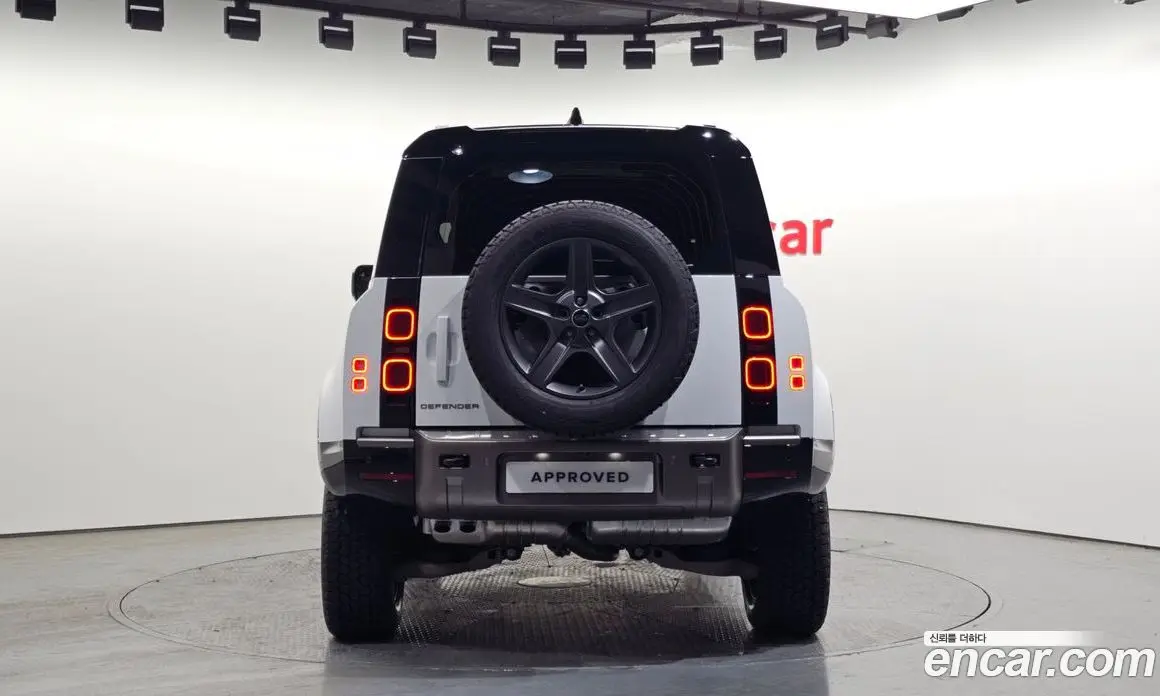 Land Rover Defender 2025 3.0 автомат (гидро), фото 7 Land Rover Defender 2025 3.0 автомат (гидро), фото 7