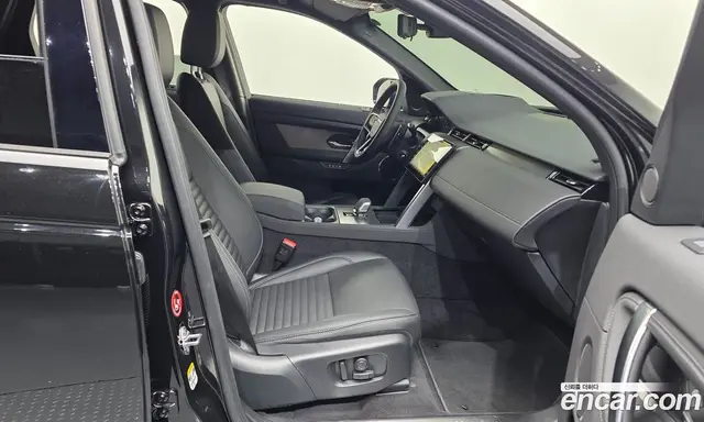 Land Rover Discovery Sport 2025 2.0 автомат (гидро), миниатюра 3