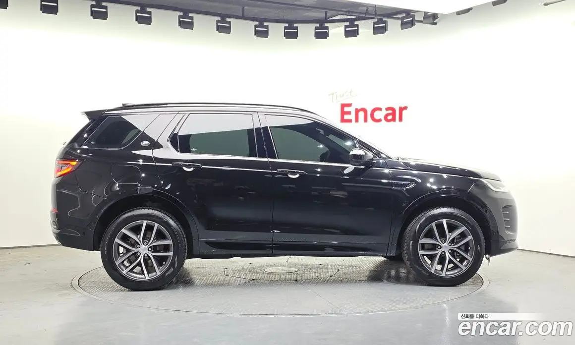 Land Rover Discovery Sport 2025 2.0 автомат (гидро), фото 6