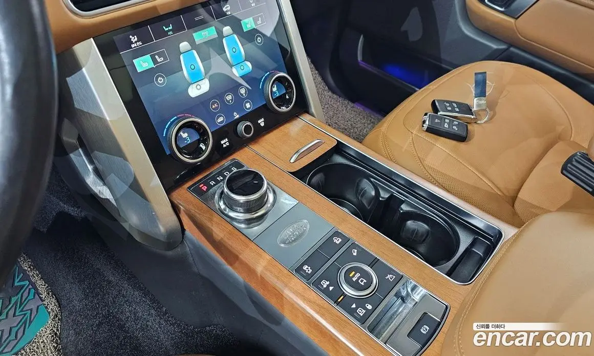 Land Rover Range Rover 2018 4.4 автомат (гидро), фото 11