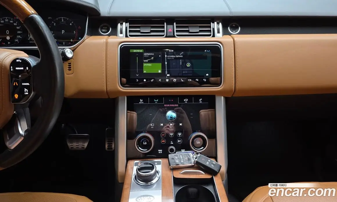 Land Rover Range Rover 2018 4.4 автомат (гидро), фото 18 Land Rover Range Rover 2018 4.4 автомат (гидро), фото 18