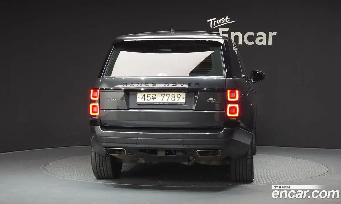 Land Rover Range Rover 2018 4.4 автомат (гидро), фото 4 Land Rover Range Rover 2018 4.4 автомат (гидро), фото 4