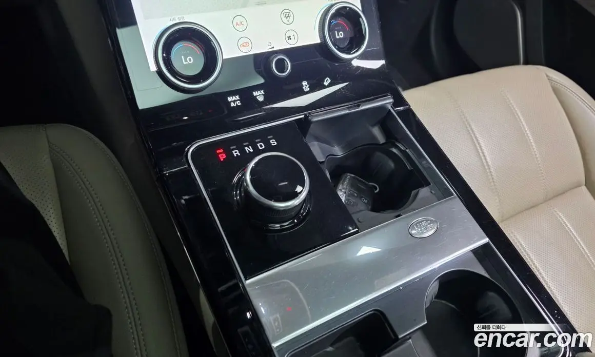 Land Rover Range Rover Velar 2017 3.0 автомат (гидро), фото 12 Land Rover Range Rover Velar 2017 3.0 автомат (гидро), фото 12