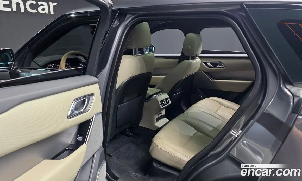 Land Rover Range Rover Velar 2017 3.0 автомат (гидро), фото 16 Land Rover Range Rover Velar 2017 3.0 автомат (гидро), фото 16