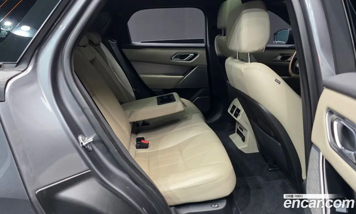 Land Rover Range Rover Velar 2017 3.0 автомат (гидро), фото 18 Land Rover Range Rover Velar 2017 3.0 автомат (гидро), фото 18