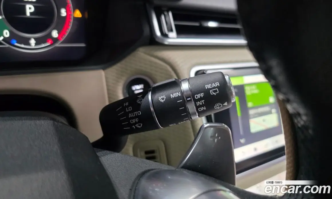 Land Rover Range Rover Velar 2017 3.0 автомат (гидро), фото 34 Land Rover Range Rover Velar 2017 3.0 автомат (гидро), фото 34