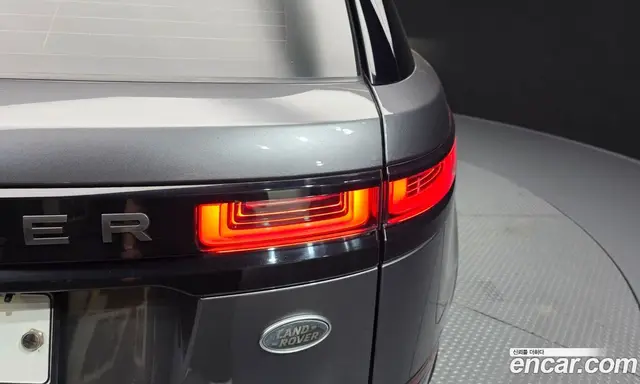 Land Rover Range Rover Velar 2017 3.0 автомат (гидро), миниатюра 9 Land Rover Range Rover Velar 2017 3.0 автомат (гидро), миниатюра 9
