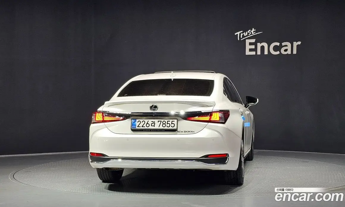 Lexus ES 2025 2.5 автомат (гидро), фото 4 Lexus ES 2025 2.5 автомат (гидро), фото 4