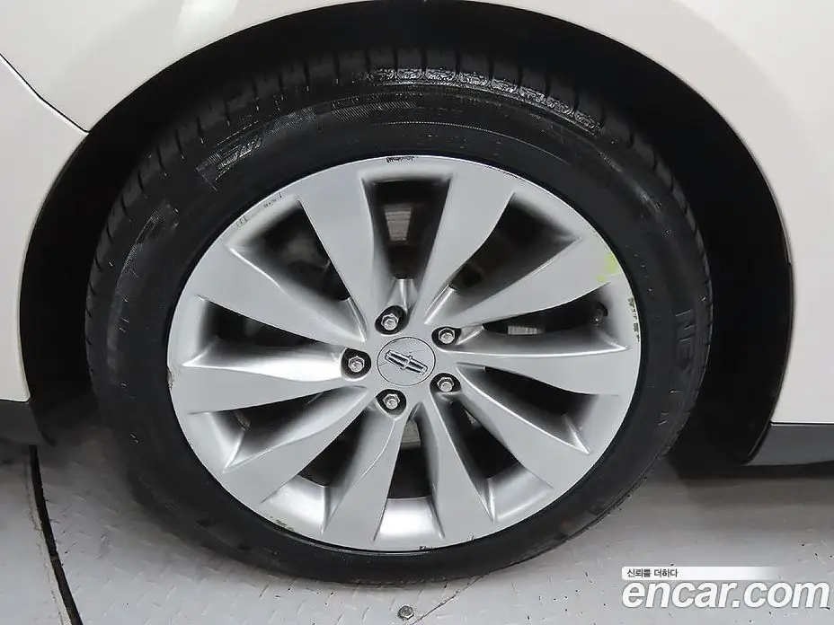Lincoln MKS 2014 3.7 автомат (гидро), фото 5 Lincoln MKS 2014 3.7 автомат (гидро), фото 5