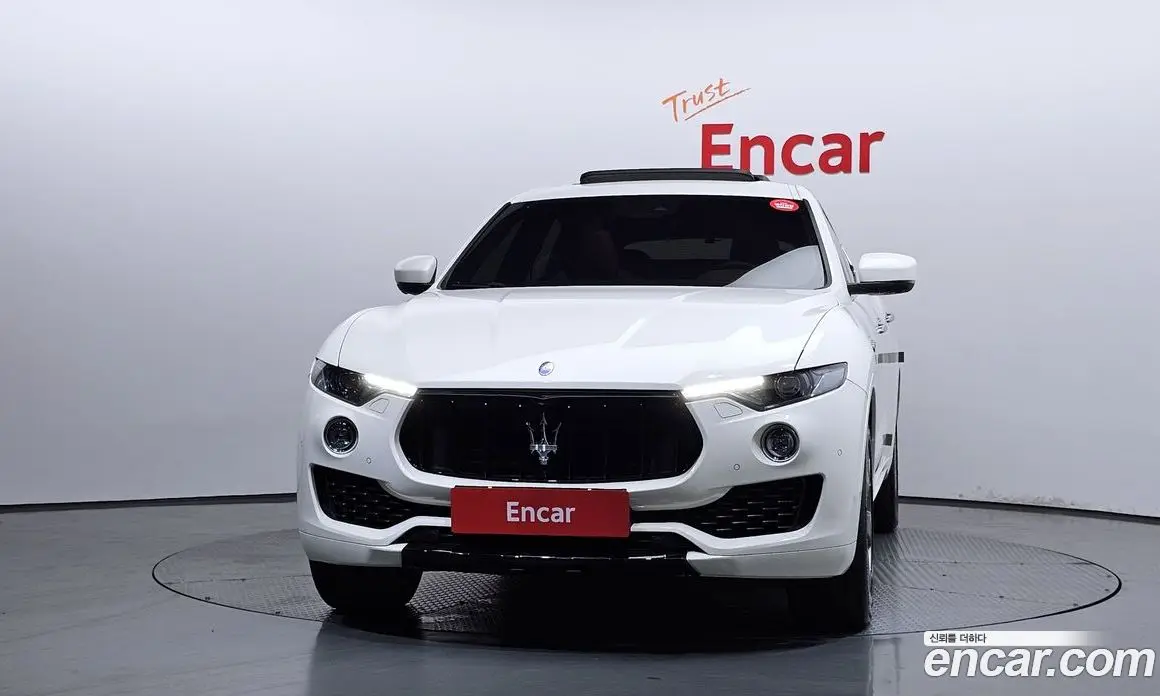 Maserati Levante 2017 3.0 автомат (гидро), фото 3 Maserati Levante 2017 3.0 автомат (гидро), фото 3