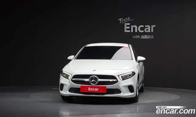 Mercedes-Benz A-Class 2020 2.0 автомат (гидро), миниатюра 3 Mercedes-Benz A-Class 2020 2.0 автомат (гидро), миниатюра 3