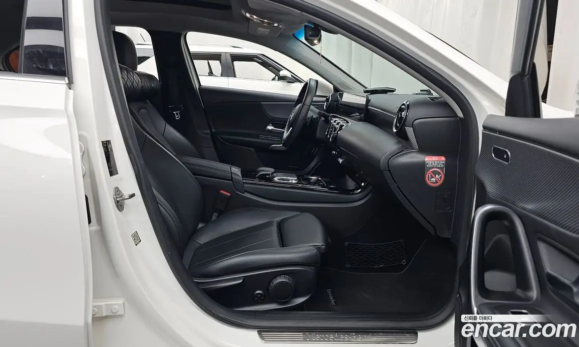 Mercedes-Benz A-Class 2020 2.0 автомат (гидро), фото 11 Mercedes-Benz A-Class 2020 2.0 автомат (гидро), фото 11