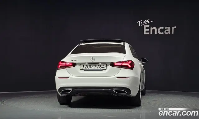 Mercedes-Benz A-Class 2020 2.0 автомат (гидро), миниатюра 4 Mercedes-Benz A-Class 2020 2.0 автомат (гидро), миниатюра 4