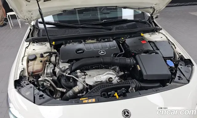 Mercedes-Benz A-Class 2020 2.0 автомат (гидро), миниатюра 6 Mercedes-Benz A-Class 2020 2.0 автомат (гидро), миниатюра 6