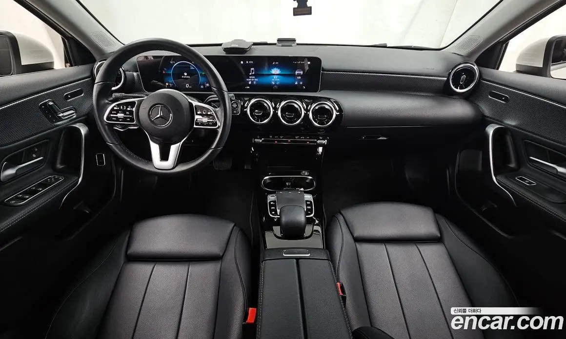 Mercedes-Benz A-Class 2020 2.0 автомат (гидро), фото 7 Mercedes-Benz A-Class 2020 2.0 автомат (гидро), фото 7