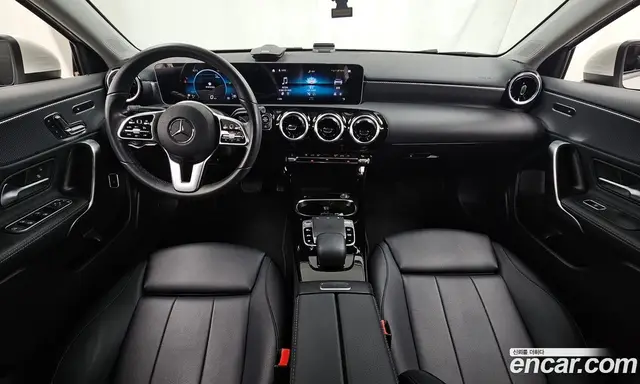 Mercedes-Benz A-Class 2020 2.0 автомат (гидро), миниатюра 7 Mercedes-Benz A-Class 2020 2.0 автомат (гидро), миниатюра 7
