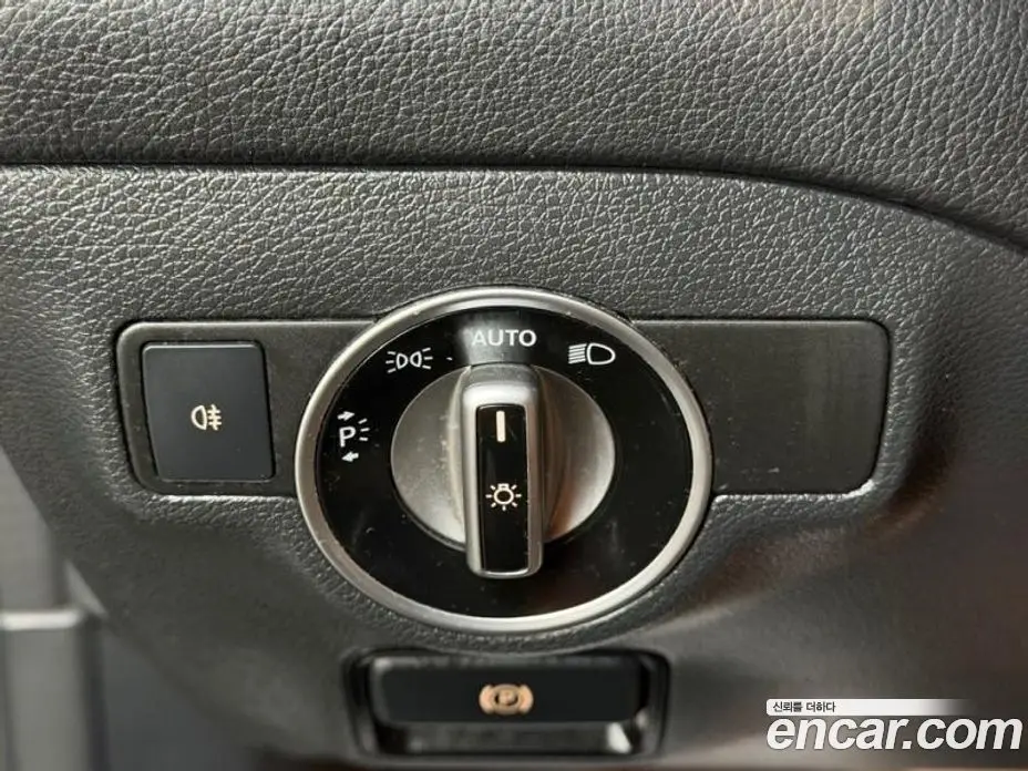 Mercedes-Benz CLA-Class 2017 2.0 автомат (гидро), фото 13 Mercedes-Benz CLA-Class 2017 2.0 автомат (гидро), фото 13