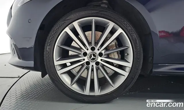 Mercedes-Benz CLS-Class 2019 2.9 автомат (гидро), миниатюра 5