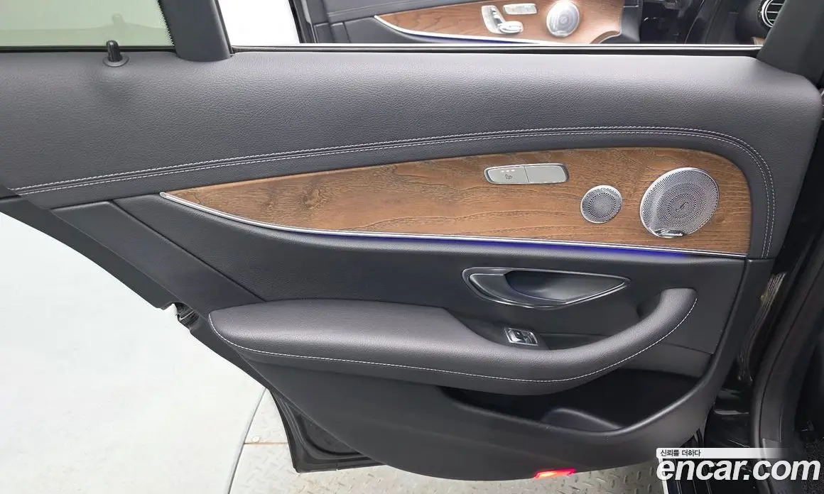 Mercedes-Benz E-Class 2020 2.0 автомат (гидро), фото 15