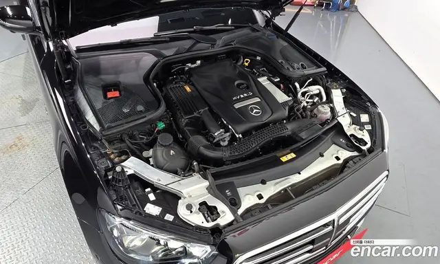 Mercedes-Benz E-Class 2020 2.0 автомат (гидро), миниатюра 6