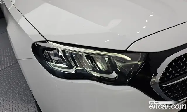Mercedes-Benz E-Class 2024 2.0 автомат (гидро), миниатюра 8