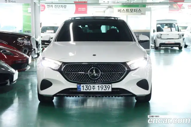 Mercedes-Benz E-Class 2024 2.0 автомат (гидро), миниатюра 3 Mercedes-Benz E-Class 2024 2.0 автомат (гидро), миниатюра 3