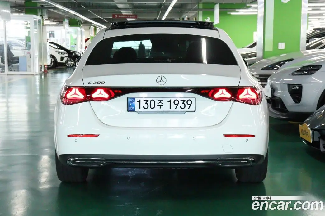 Mercedes-Benz E-Class 2024 2.0 автомат (гидро), фото 4 Mercedes-Benz E-Class 2024 2.0 автомат (гидро), фото 4