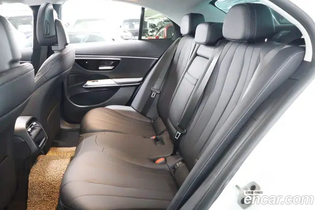 Mercedes-Benz E-Class 2024 2.0 автомат (гидро), миниатюра 9 Mercedes-Benz E-Class 2024 2.0 автомат (гидро), миниатюра 9