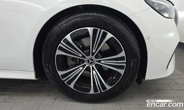 Mercedes-Benz E-Class 2025 2.0 автомат (гидро), миниатюра 7 Mercedes-Benz E-Class 2025 2.0 автомат (гидро), миниатюра 7