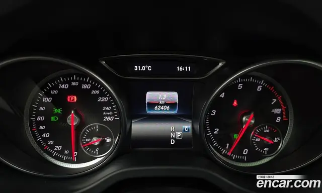 Mercedes-Benz GLA-Class 2019 2.0 автомат (гидро), миниатюра 11