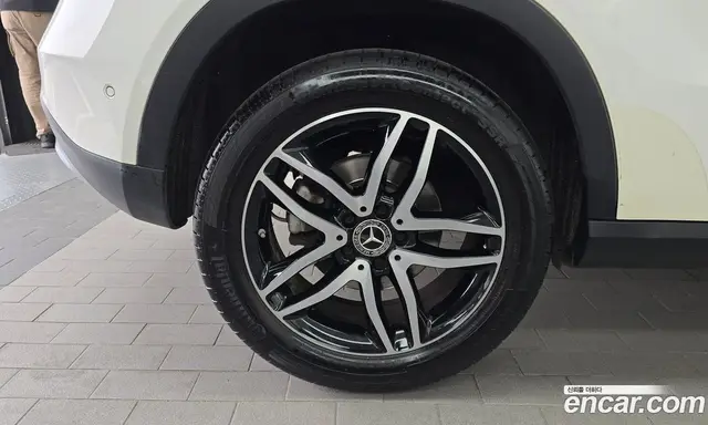 Mercedes-Benz GLA-Class 2019 2.0 автомат (гидро), миниатюра 5