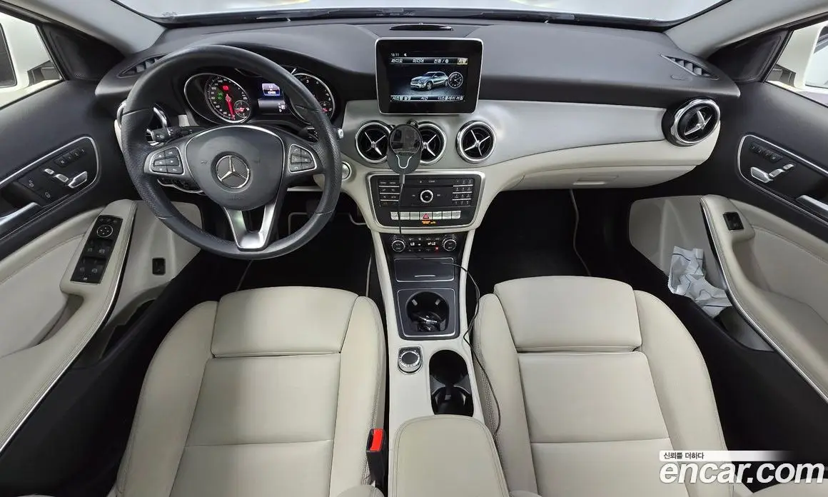 Mercedes-Benz GLA-Class 2019 2.0 автомат (гидро), фото 10