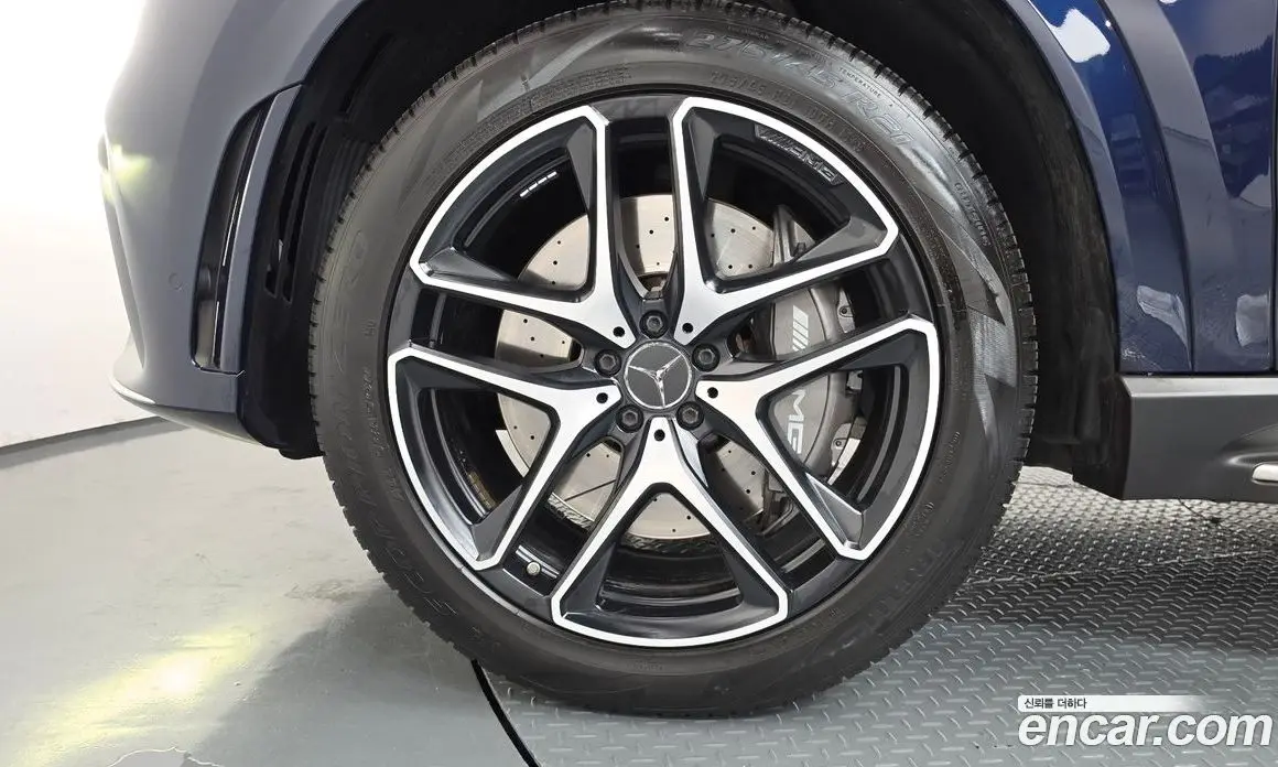 Mercedes-Benz GLE-Class 2020 3.0 автомат (гидро), фото 5 Mercedes-Benz GLE-Class 2020 3.0 автомат (гидро), фото 5
