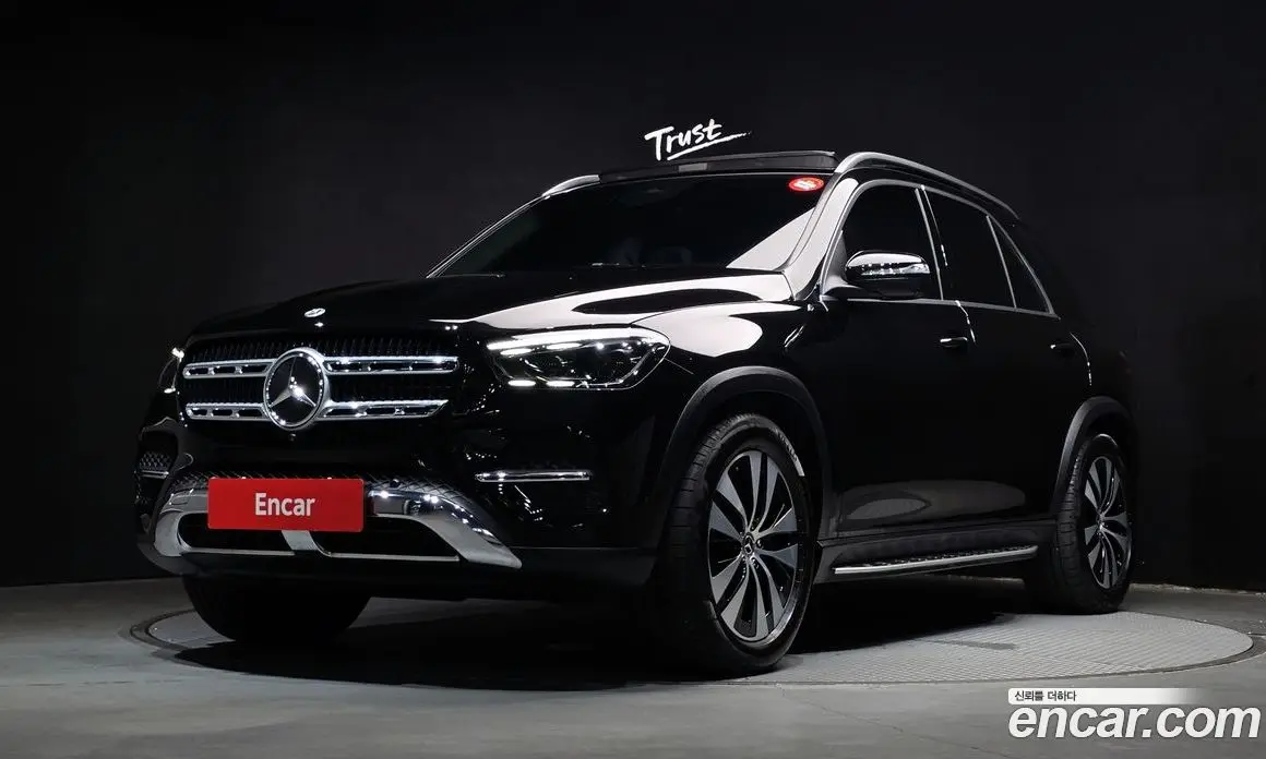 Mercedes-Benz GLE-Class 2025 2.0 автомат (гидро), фото 1 Mercedes-Benz GLE-Class 2025 2.0 автомат (гидро), фото 1