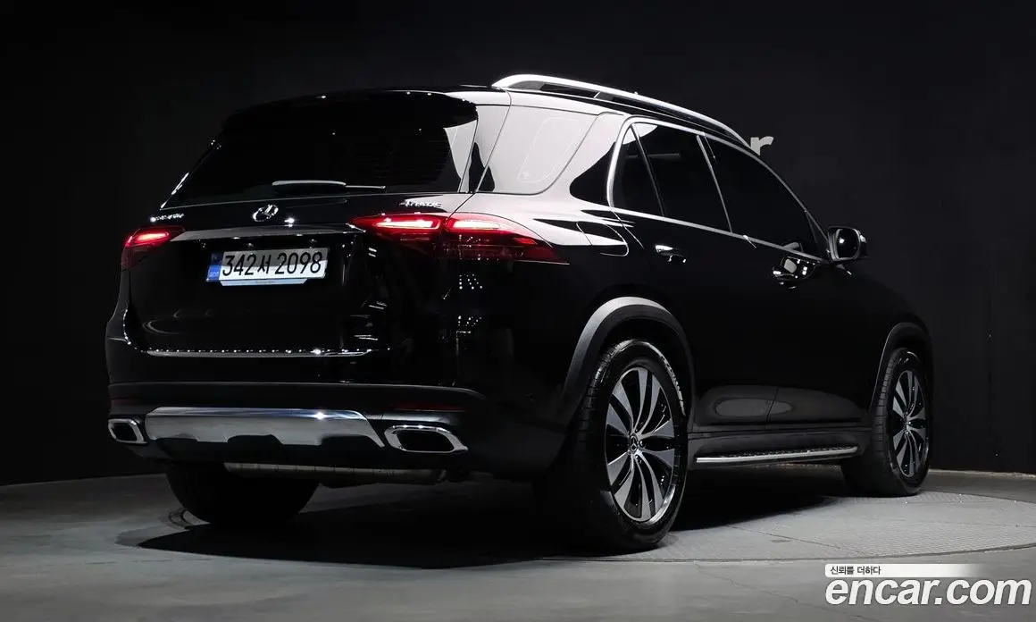Mercedes-Benz GLE-Class 2025 2.0 автомат (гидро), фото 2 Mercedes-Benz GLE-Class 2025 2.0 автомат (гидро), фото 2