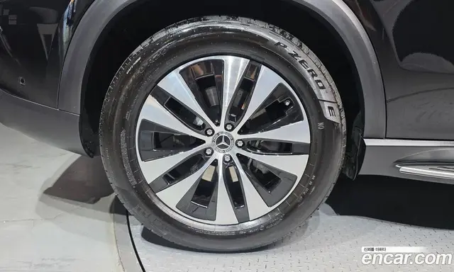 Mercedes-Benz GLE-Class 2025 2.0 автомат (гидро), миниатюра 5 Mercedes-Benz GLE-Class 2025 2.0 автомат (гидро), миниатюра 5