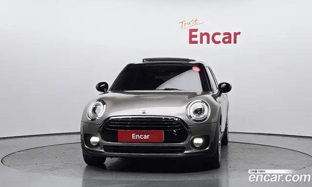 Mini Clubman 2016 2.0 автомат (гидро), миниатюра 3 Mini Clubman 2016 2.0 автомат (гидро), миниатюра 3