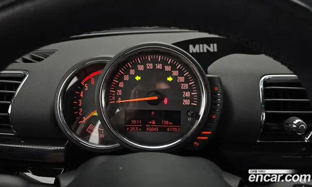 Mini Clubman 2016 2.0 автомат (гидро), миниатюра 8 Mini Clubman 2016 2.0 автомат (гидро), миниатюра 8