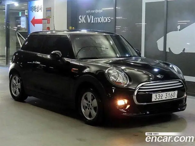Mini Cooper 2014 1.5 автомат (гидро), миниатюра 1 Mini Cooper 2014 1.5 автомат (гидро), миниатюра 1